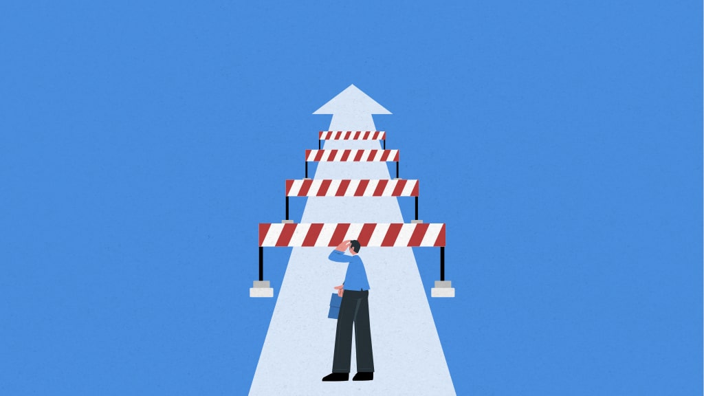 11 Common leadership challenges and how to tackle them effectively